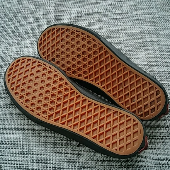 Vans - Picture 2 of 3